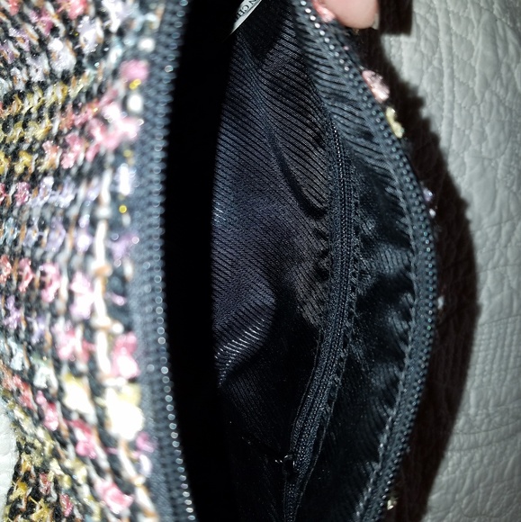 Handbag - Picture 2 of 4